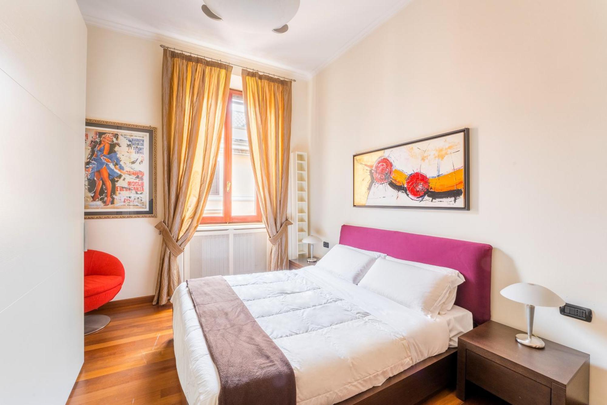 Apartment Dimora Esedra, Historical Flat In The Heart Of Rom